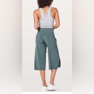 Lululemon Serene Wide Leg Crop Pants 6